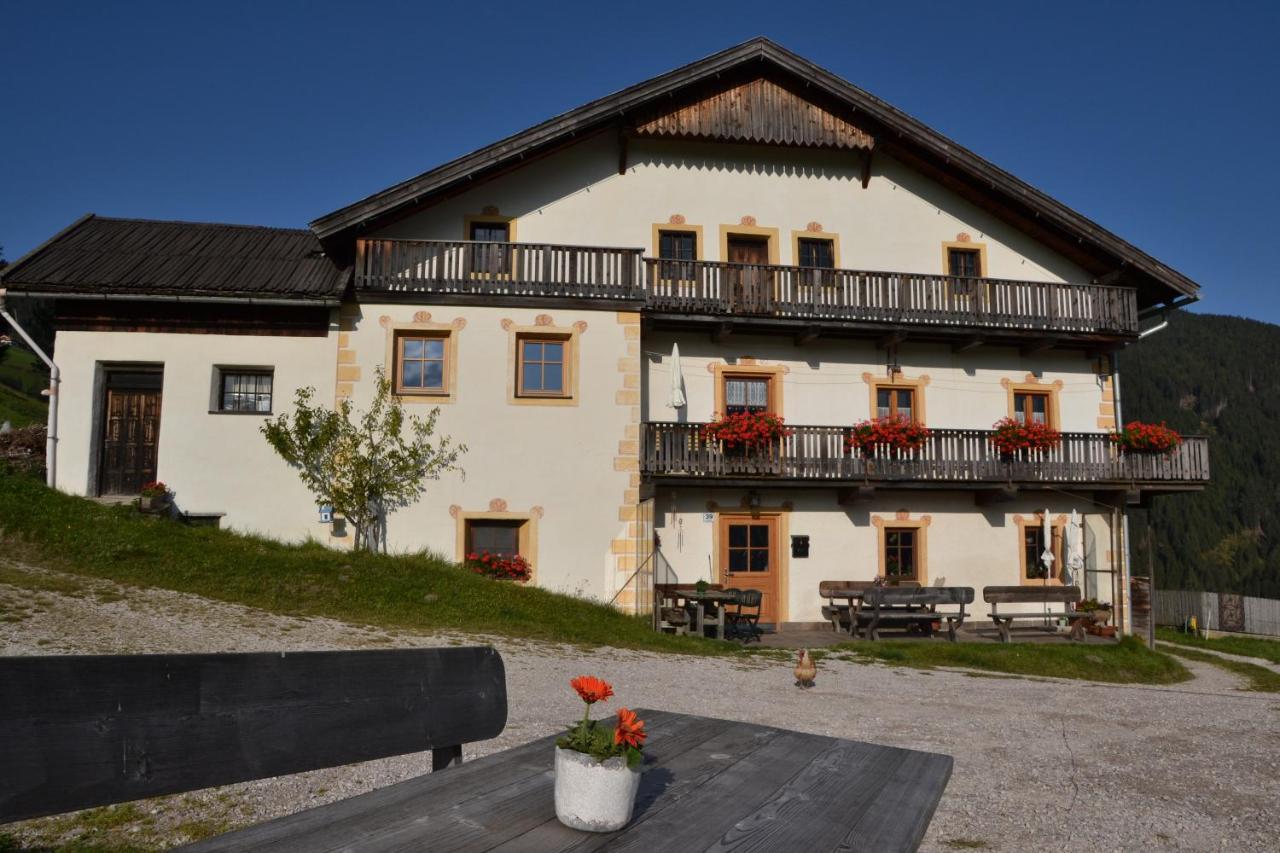 Gostnerhof Leilighet Dobbiaco Eksteriør bilde