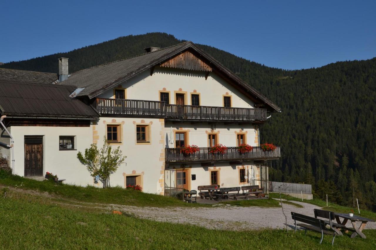 Gostnerhof Leilighet Dobbiaco Eksteriør bilde